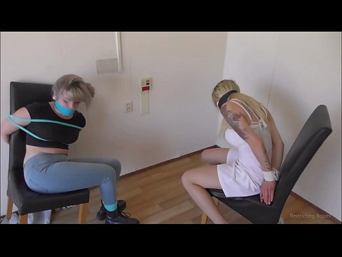 ❤️ Adicta / amarrada e amordazada / damisela en apuros Vídeo de puta  na pornografía gl.com-porn-mz.ru ️❤