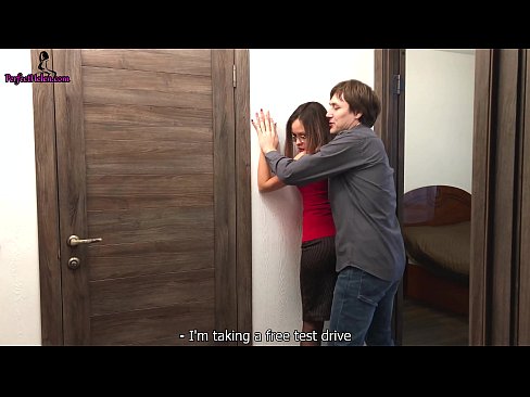 ❤️ Agente inmobiliario sexy sacude o coño e fode sensualmente mentres vende o seu apartamento - Krempai Vídeo de puta  na pornografía gl.com-porn-mz.ru ️❤