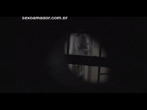 ❤️ Blondie é gravada en segredo por un voyeur do barrio escondido detrás de ladrillos ocos Vídeo de puta  na pornografía gl.com-porn-mz.ru ️❤